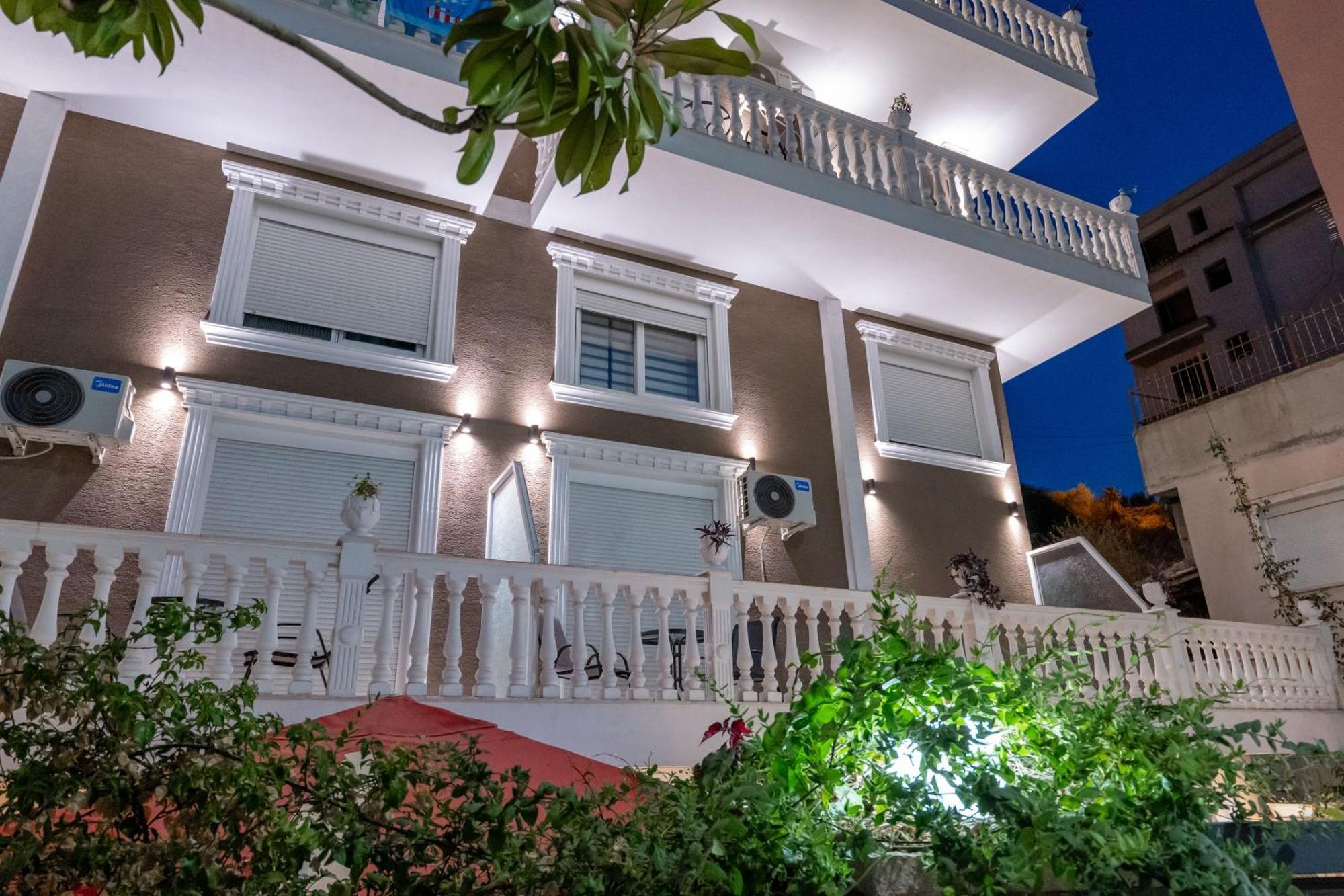 Hotel Elite Sarandë Exterior foto