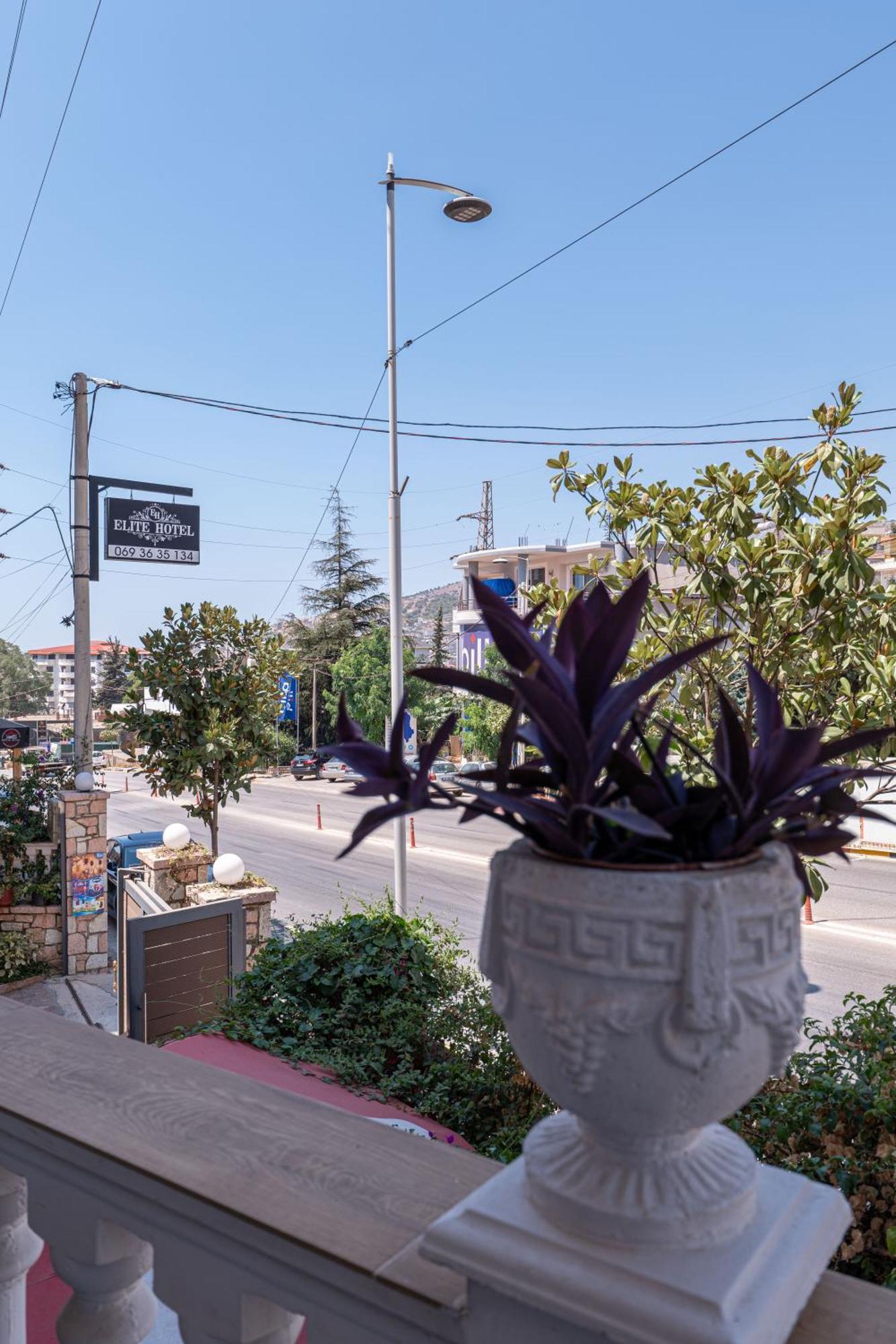 Hotel Elite Sarandë Exterior foto