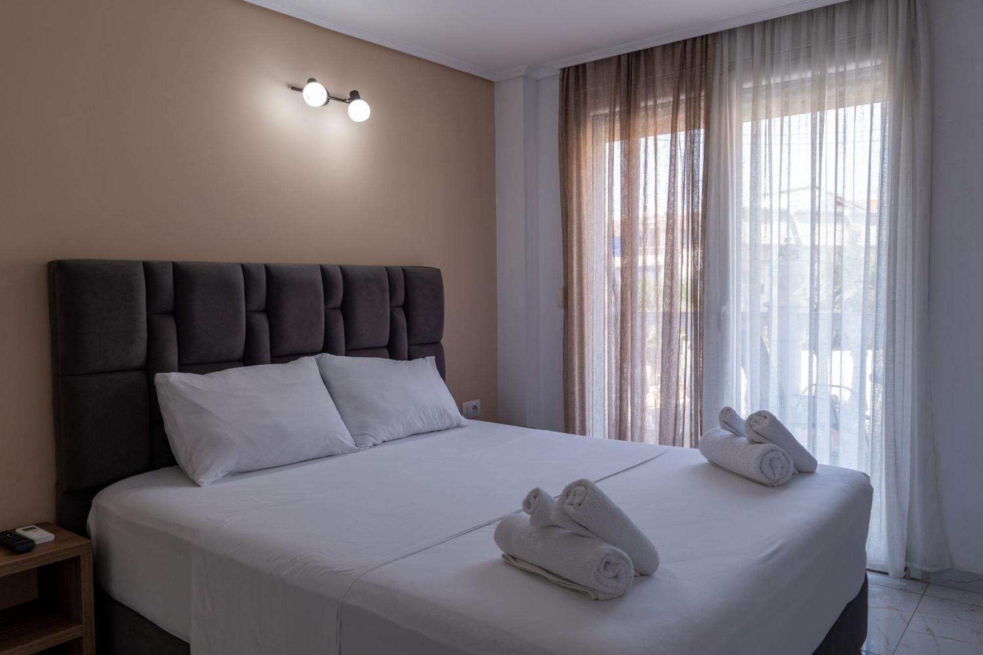 Hotel Elite Sarandë Exterior foto